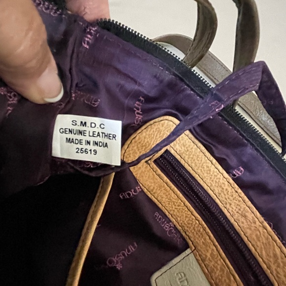 Anuschka Hand Painted Leather Bag With Coin Purse - Picture 13 of 16